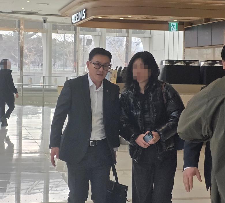 서정호 롯데웰푸드 대표가 15일 서울 송파구 롯데월드타워에서 열리는 2026 상반기 롯데 VCM(Value Creation Meeting·옛 사장단 회의)에 참석하고 있다./VCM 공동취재단