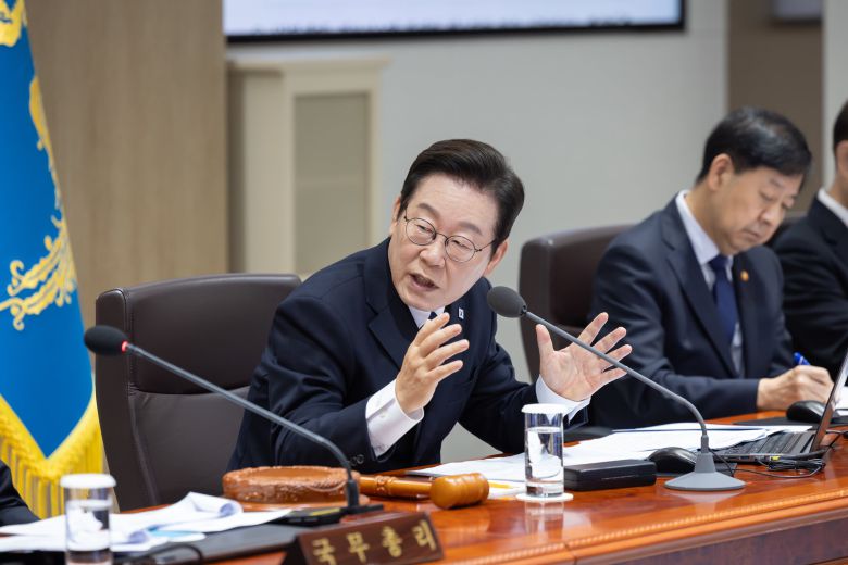 이재명 대통령이 작년 9월 30일 서울 용산 대통령실 청사에서 열린 제44회 국무회의에서 발언을 하고 있다. /대통령실 제공