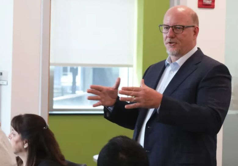 로버트 데이비스 미국 머크(MSD) 최고경영자(CEO). 데이비스 CEO는 지난 12일(현지 시각 ) 미국 샌프란시스코에서 열린 JP모건 헬스케어 콘퍼런스에서 에피노페그듀타이드에 대한 언급을 하지 않았다. 한미약품은 이에 대해 "MSD가 임상 2b상을 계획대로 잘 마친 것으로 알고 있다"며 "이번 발표는 이미 임상 3상에 진입한 과제들 중심으로 구성됐다"고 설명했다./MSD