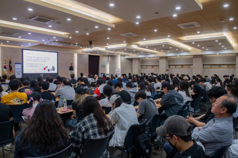 28일 대구보건대 본관 3층 대회의실에서 ‘정신건강의 올바른 이해’ 특강이 진행되고 있다. 대구보건대 제공