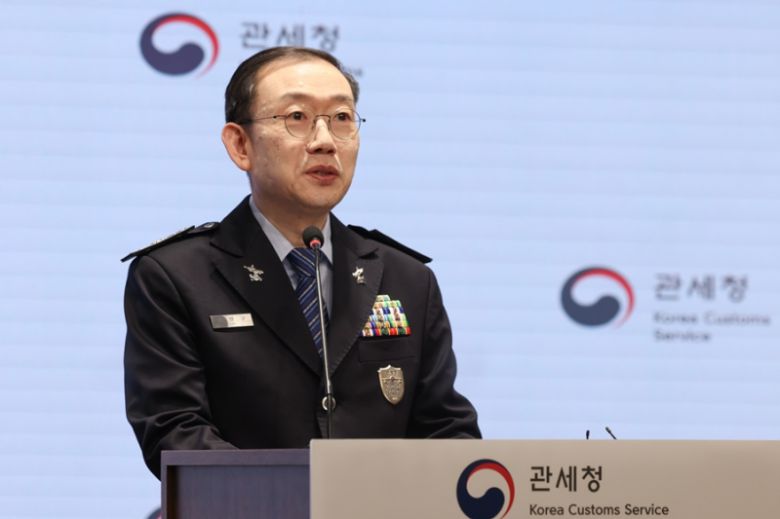 5일 서울세관에서 마약 청적국 회복 종합대책을 발표하는 이명구 관세청장. 관세청