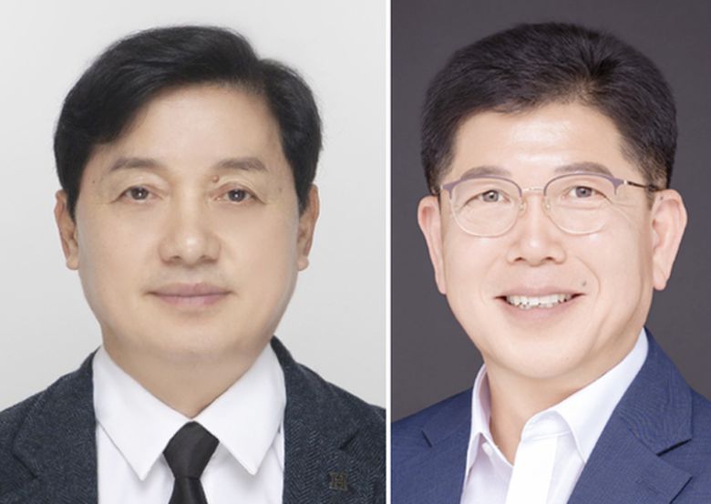 신임 이선국 행정국장(왼쪽)과 김의곤 나주도서관장.