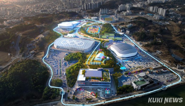 강릉시와 강릉 ITS세계총회 조직위원회는 지난 6일부터 9일까지 미국 라스베이거스에서 개최된 ‘2026 CES(Consumer Electronics Show)’ 참가해 2026 CES 혁신상을 수상한 자율주행분야 우수 기업을 포함한 3개 기업과의 부스 전시 계약을 체결하는 성과를 거뒀다. 강릉올림픽파크 전경. 강릉시 제공