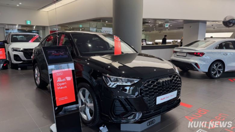 서울 도산대로 아우디코리아 전시장에 전시되어 있는 Q3. 김수지 기자