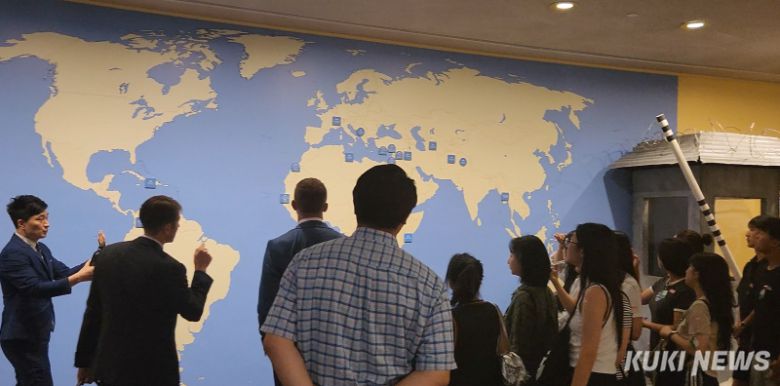 강릉시가 2026년 교육발전특구 시범사업 3차년도를 맞아 아이와 부모가 일상에서 변화를 체감할 수 있는 교육발전특구 핵심 정책을 본격 추진, 명품 교육도시로의 도약에 탄력을 받고 있다. GYL 교류 모습. 강릉시 제공