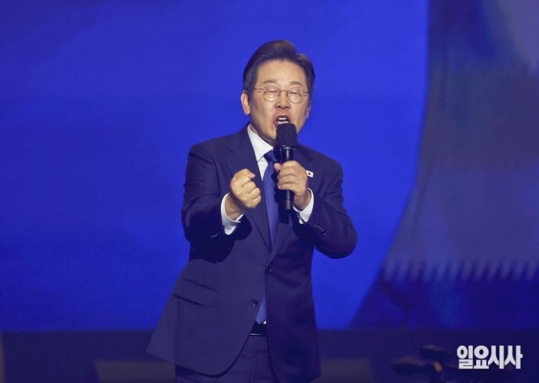 지난 4월27일, 이재명 더불어민주당 경선 후보가 경기도 고양시 소재의 킨텍스서 대선후보 수락 연설을 갖고 있다. ⓒ고성준 기자