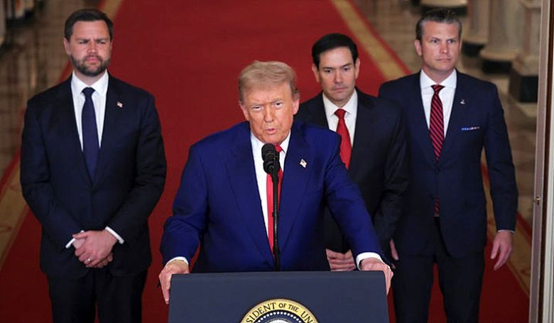 도널드 트럼프 미국 대통령이 지난 21일(현지시각) 백악관 이스트룸에서 미군의 이란 핵 시설 공습에 관해 발언하고 있다. ⓒ뉴시스