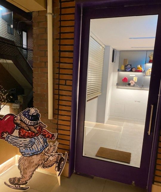 성수 오프컬리 2층 출입구./ 사진촬영 = 홍지인 기자