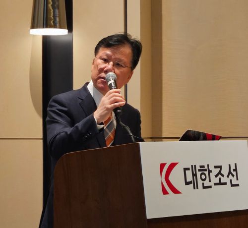 왕삼동 대한조선 대표이사가 17일 여의도에서 열린 기업공개 기자간담회에서 발표하고 있다. /사진=신혜주 기자