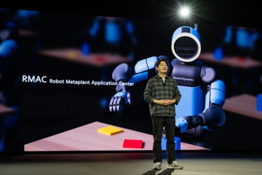 Hyundai Motor Group GSO Woo Seung-hyun, Head of Future Strategy, presents. / Photo=Hyundai Motor Group