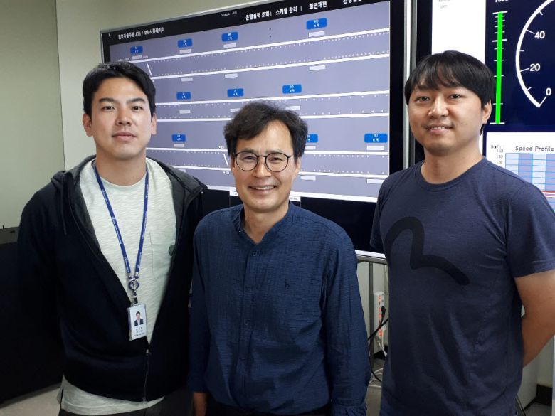 기술 개발에 힘쓴 철도연 연구진. 사진 왼쪽부터 채성윤 연구원, 정락교 팀장, 이동진 연구원.