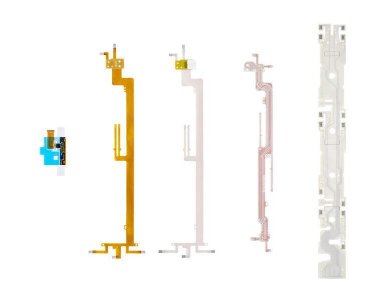 스마트폰용(왼쪽 끝)과 전기자동차에 사용되는 FPCB 크기 비교.<사진=비에이치>