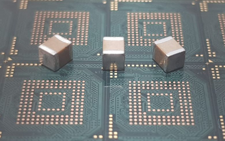 참고사진5G 기지국용 MLCC