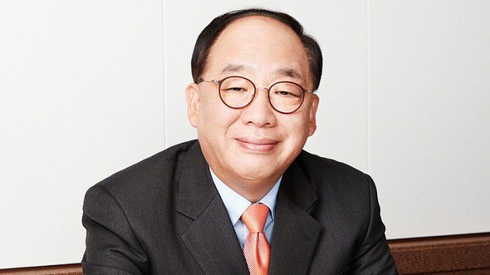 권오섭 엘엔피코스메틱 회장.