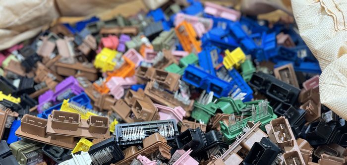 금을 회수하기 위한 폐기물. 토리컴