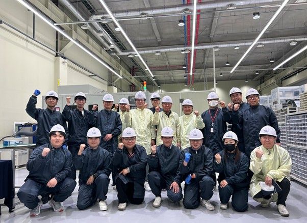 하나기술이 'TGV(Through-Glass Via) 유리 가공 기술' 개발에 성공한 것을 기념하며 자체 기술 시연회를 개최했다. (하나기술 제공)