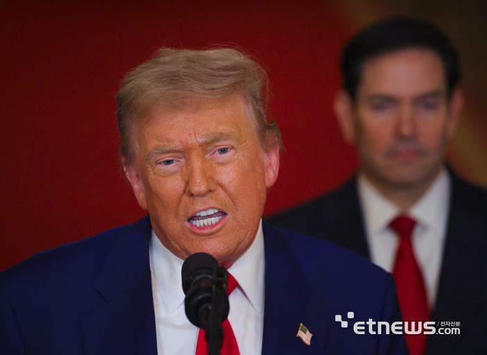 도널드 트럼프 미국 대통령이 21일 미국 워싱턴 D.C. 백악관에서 미국의 이란 핵 시설 공격 관련 대국민 연설을 하고 있다.  UPI