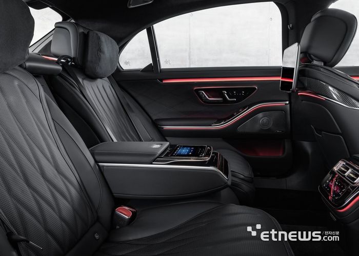 메르세데스-AMG S 63 E 퍼포먼스 뒷좌석. 메르세데스-벤츠코리아 제공