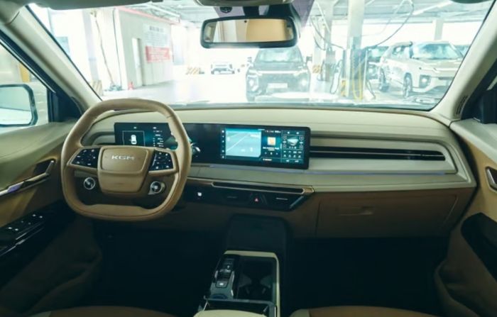 KGM 액티언 하이브리드 내부