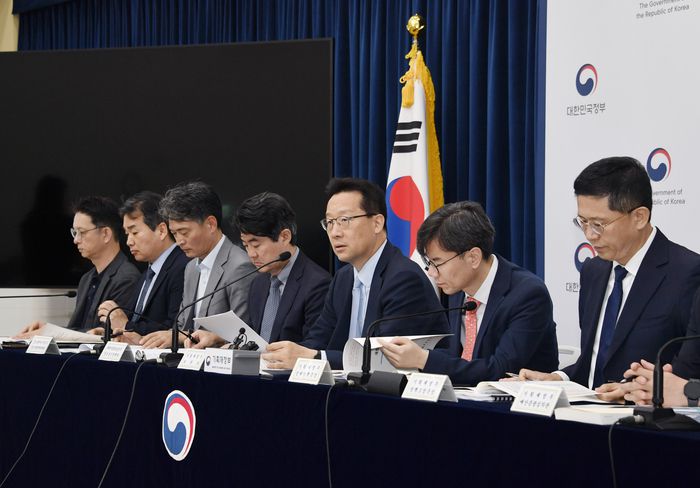 정부가 지난 19일 정부세종청사에서 새정부 경제성장전략 상세브리핑을 실시하고 있다.[기재부 제공]