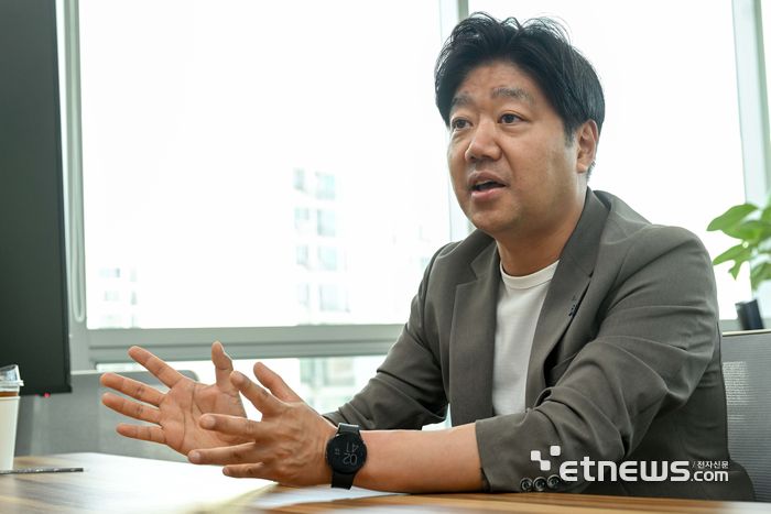 최영철 SGA솔루션즈 대표. 김민수기자 mskim@etnews.com