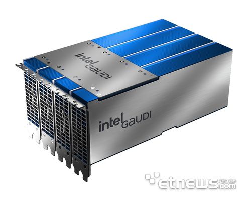 인텔 가우디3 PCIe 가속기.