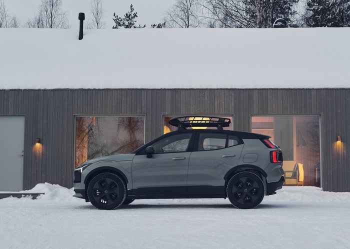 볼보 EX30 크로스컨트리