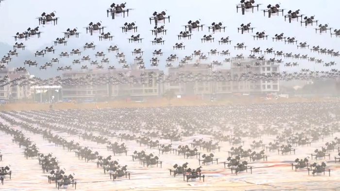 지난 17일 중국 후난성 류양시에서 열린 드론쇼 / 페이스북 @Michaelfireworks 영상 캡처