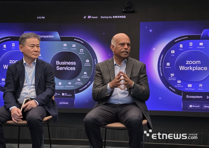 김채곤 줌코리아 지사장(사진 왼쪽), 벨챠미 샨카르링암 줌 프로덕트 및 엔지니어링 담당 사장