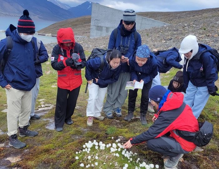 북극 식물 채집 활동 / 인천시교육청