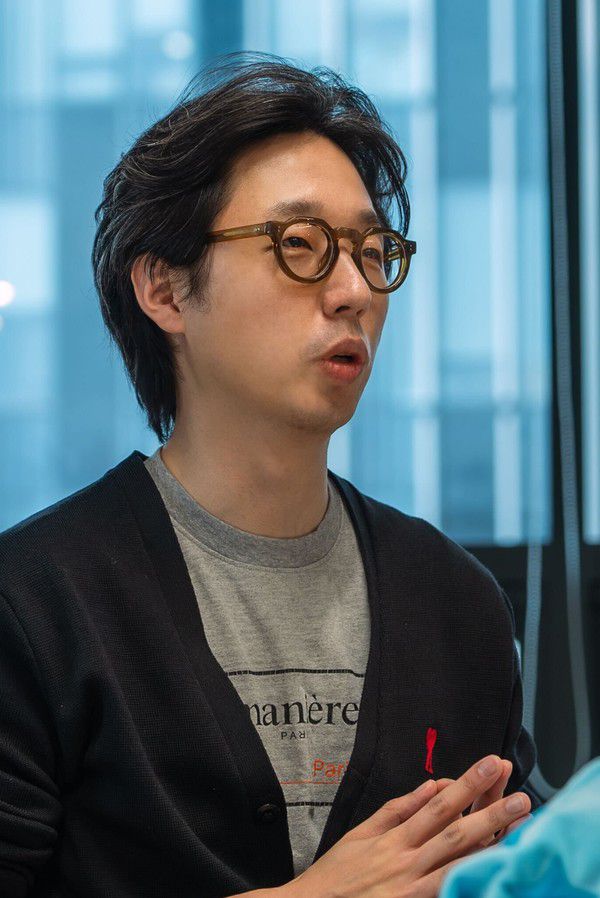 최민석 PD가 데브시스터즈 '쿠키런: 마녀의 성' 출시를 앞두고 게임에 대해 소개하고 있다. /사진=데브시스터즈