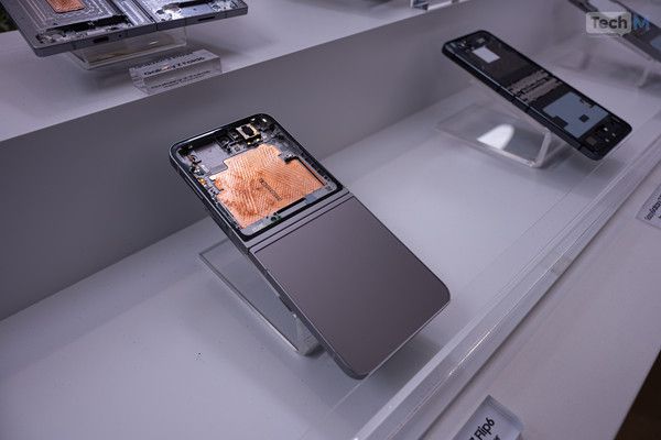 갤럭시 Z 플립6 베이퍼 챔버 /사진=테크M