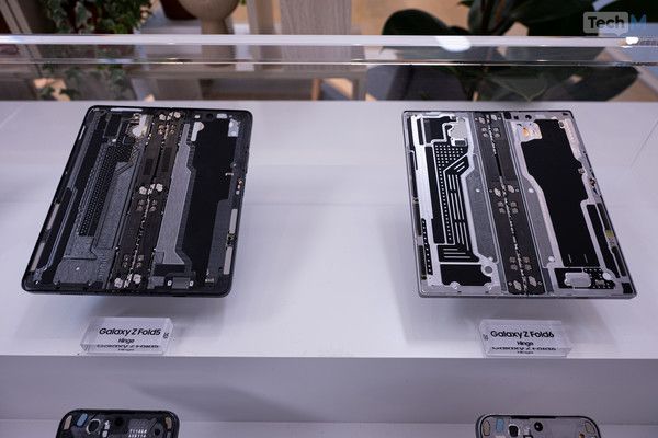 갤럭시 Z 폴드5(왼쪽)과 갤럭시 Z 플립6 힌지 구조 /사진=테크M