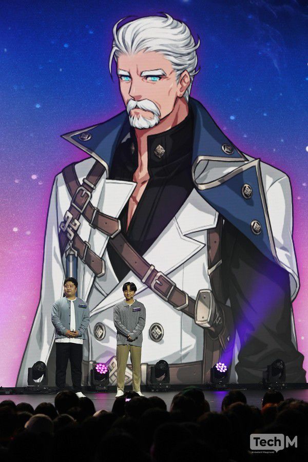 30일 오후 경기도 광명 아이벡스 스튜디오에서 열린 '마비노기' 20주년 기념 겨울 쇼케이스 '블록버STAR'에 '마비노기' 최동민 콘텐츠 리더(오른쪽)와 민경훈 디렉터가 참석해 새로운 캐릭터를 설명하고 있다. /사진=임경호 기자