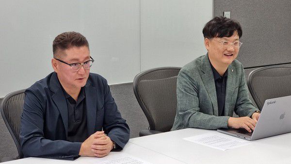 5월 15일 서울 강남구 아셈타워에서 스플렁크 코리아 최원식 지사장(왼쪽)과 김현준 전무가 언론 인터뷰에 임하고 있다. /사진=스플렁크 제공