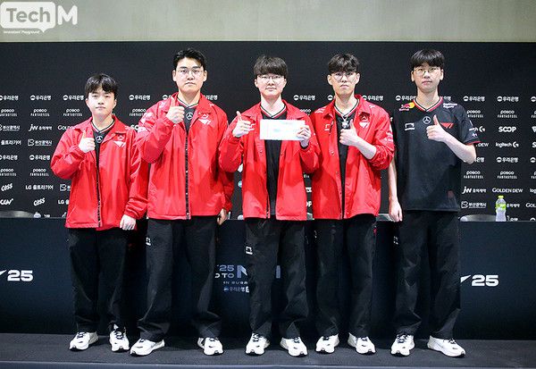 T1 '케리아' 류민석, '구마유시' 이민형, '페이커' 이상혁, '오너' 문현준, '도란' 최현준(왼쪽부터)/사진=이소라 기자