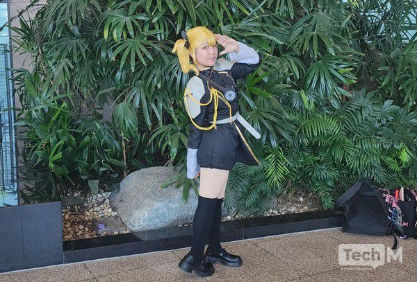 5일 일산 킨텍스에서 개최된 'AGF 2025' 현장에서 다양한 코스프레를 한 코스어들이 포즈를 취하고 있다. / 사진=조성준 기자