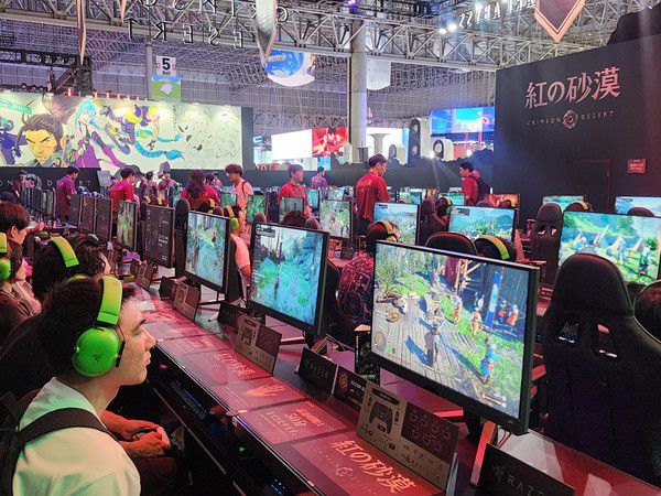 펄어비스가 일본 도쿄 치바현 마쿠하리 멧세에서 개막한 \'도쿄게임쇼(TGS) 2025\'에 부스를 꾸리고 \'붉은사막\'을 선보였다. / 사진=조성준 기자