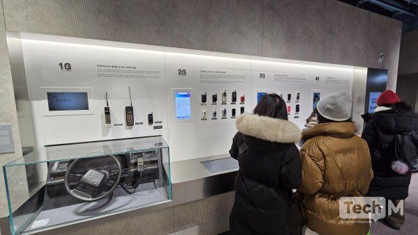 KT 온마루 이동통신 역사 전시존/사진=윤상호 기자