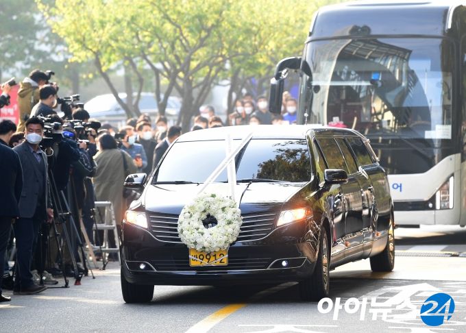 28일 이건희 회장은 나흘간의 장례식을 마치고 경기도 수원 선산에 영면했다. [사진=정소희 기자]
