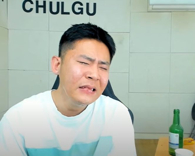 앞서 BJ 철구가 BJ 외질혜의 외도를 주장하는 방송을 진행했다. [사진=아프리카TV 캡처 ]