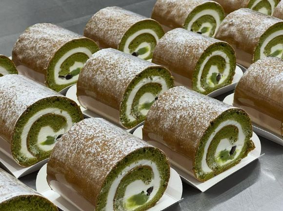 '쉐즈롤' 녹차 롤케이크 [사진=쉐즈롤]