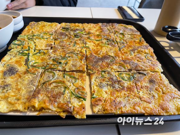 하연옥 마포점 육전. [사진=원성윤 기자]