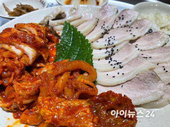 오봉집 보쌈 [사진=원성윤 기자]