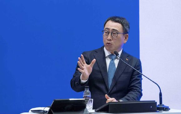 유영상 SK텔레콤 대표가 제39기 SK텔레콤 정기 주주총회에서 발언하고 있는 모습. [사진=SKT]