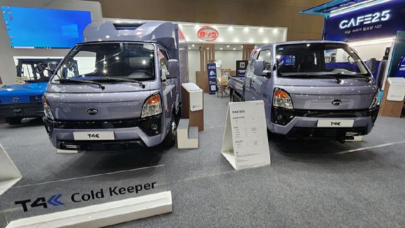 국제물류산업대전에 참가한 GS글로벌의 1톤 전기트럭 T4K [사진=GS글로벌]