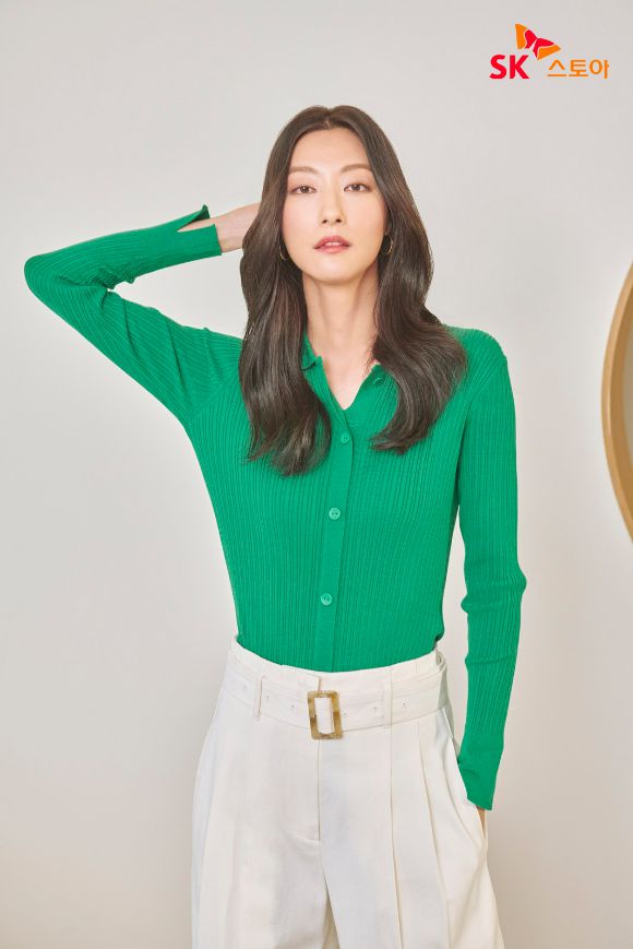 SK스토아가 올해 '헬렌카렌' SS 신상품을 공개했다. [사진=SK스토아]