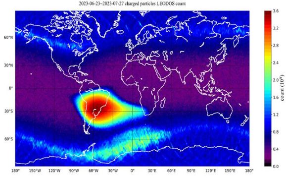 우주방사선 관측기 레오도스가 초기 운영 기간 관측한 전지구 우주방사선 지도. 반 알렌밸트 중 남대서양이상대(SAA : South Atlantic Anomaly) 영역과 외부방사선벨트 영역이 명확히 관측된다. [사진=KAIST]