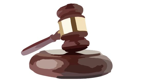 평소 행실이 마음에 들지 않는다며 부하 직원에게 의자를 던져 다치게 한 현직 소방관이 집행유예를 선고받았다. 본 기사와 무관한 이미지. [사진=픽사베이]