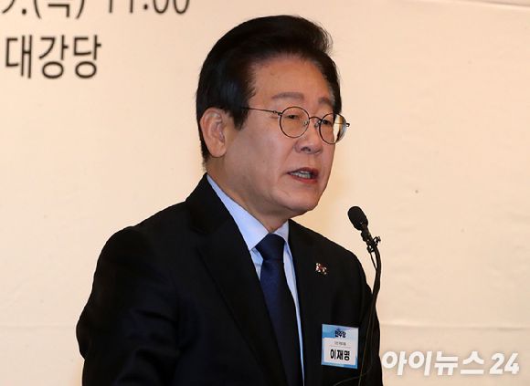 이재명 더불어민주당 대표가 지난 9일 서울 여의도 국회도서관에서 열린 '더불어민주당, 전국정당 추진 특별위원회 출범식 및 협력의원단 발대식'에서 인사말을 하고 있다. [사진=곽영래 기자]